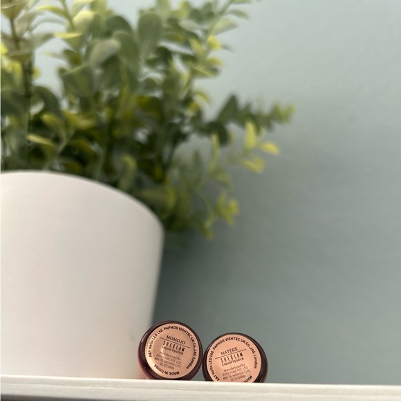 She Glam NEW Matte liquid lipstick. - Picture 2 of 2